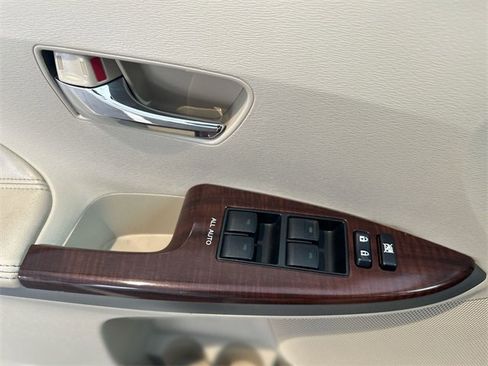 Used 2009 Toyota Venza image 14