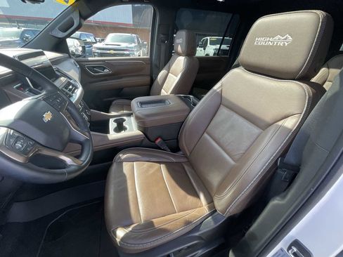 Certified 2023 Chevrolet Suburban High Country image 19