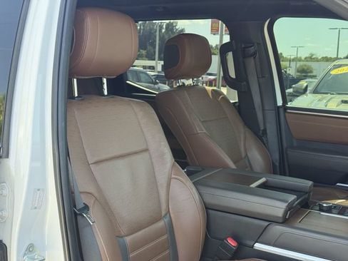 Used 2022 Toyota Tundra 1794 Edition AWD/4WD image 19
