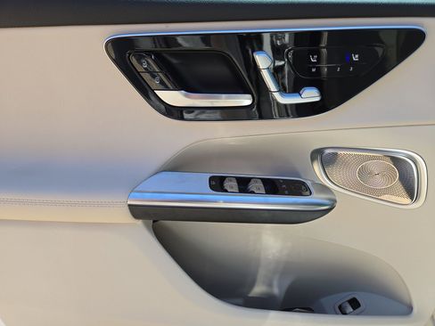 New 2025 Mercedes-Benz GLC 300 4MATIC image 15