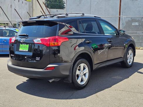 Used 2013 Toyota RAV4 XLE AWD/4WD image 7