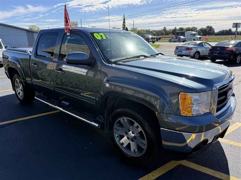 Used 2007 GMC Sierra 1500 SLT w/ SLE/SLT Trailering Package AWD/4WD image 3