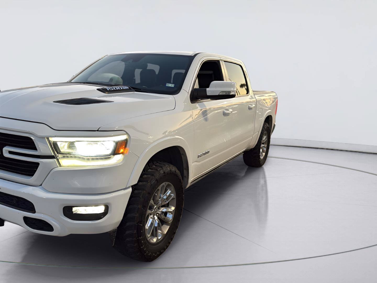 Used 2021 RAM 1500 Laramie w/ Sport Appearance Package AWD/4WD image 1
