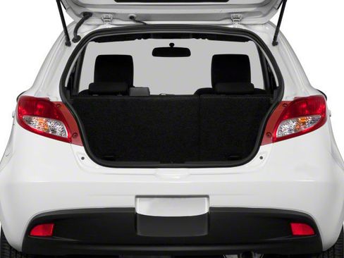 Used 2013 MAZDA MAZDA2 Touring FWD image 15