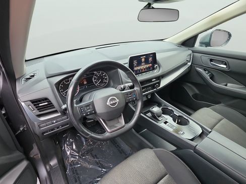 Used 2025 Nissan Rogue SV FWD image 20