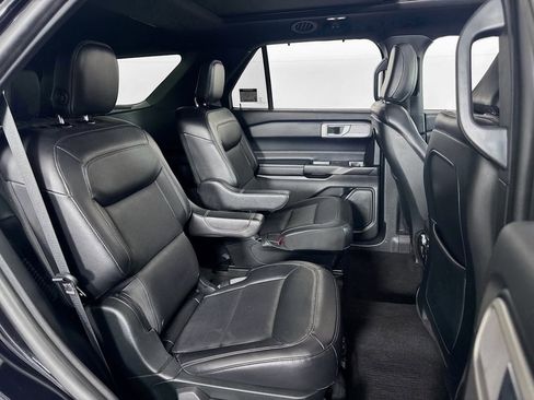 Used 2020 Ford Explorer Limited w/ Class III Trailer Tow Package image 37