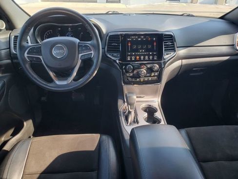 Used 2019 Jeep Grand Cherokee Altitude AWD/4WD image 32