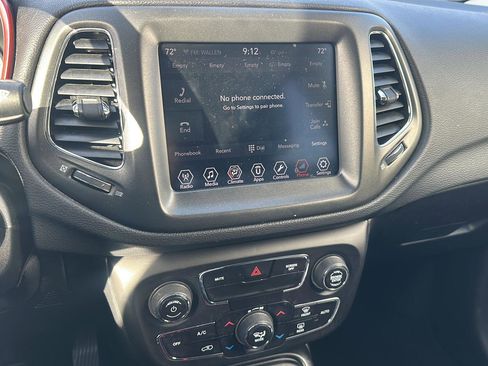 Used 2018 Jeep Compass Trailhawk w/ Cold Weather Group image 12
