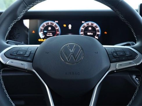 New 2025 Volkswagen Tiguan S image 9