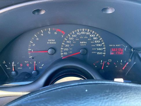 Used 2002 Chevrolet Camaro Z28 w/ SS Performance/Appearance Pkg image 12