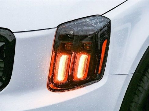 Used 2024 Kia Telluride SX X-Pro image 4