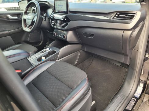 Used 2025 Ford Escape ST-Line image 21