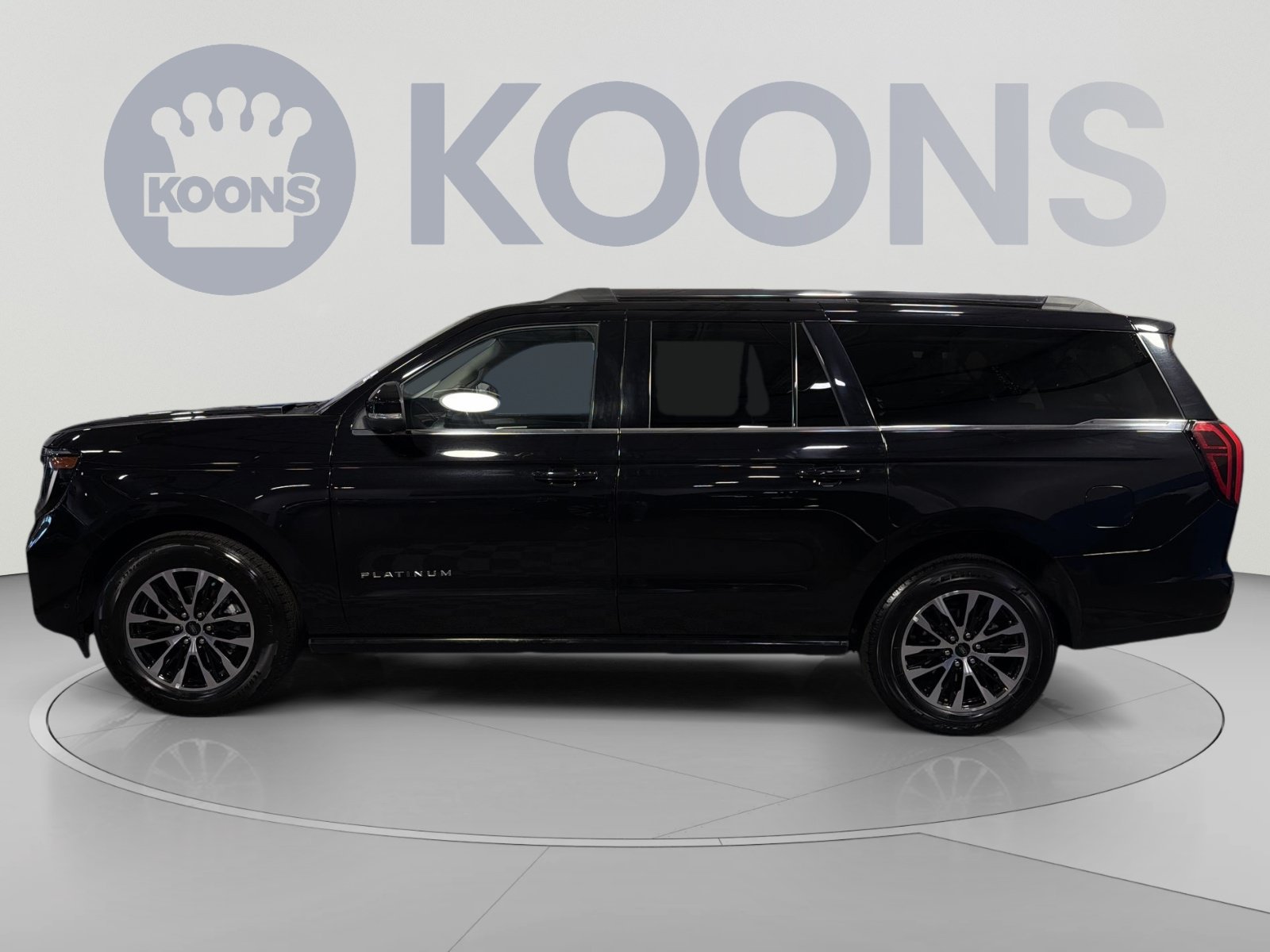 Used 2025 Ford Expedition Max Platinum AWD/4WD image 2