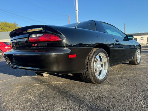Used 1994 Chevrolet Camaro Z28 image 12