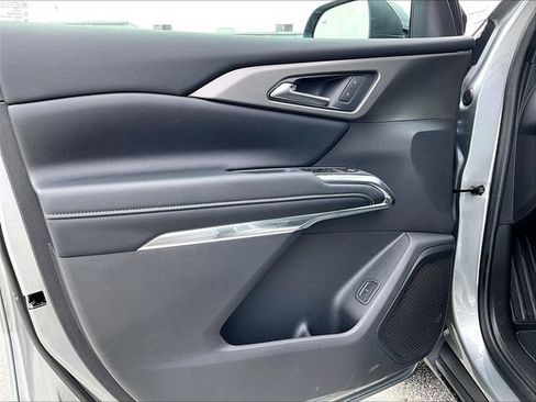New 2027 Chevrolet Traverse LT w/ Sun and Wheel Package AWD/4WD image 25