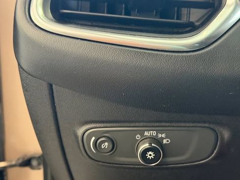Certified 2018 Chevrolet Equinox LT AWD/4WD image 28