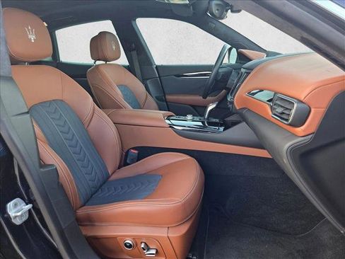 Used 2023 Maserati Levante GT image 22