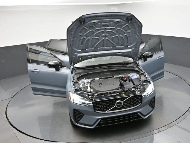 Used 2024 Volvo XC60 B5 Core w/ Protection Package Premier AWD/4WD image 46