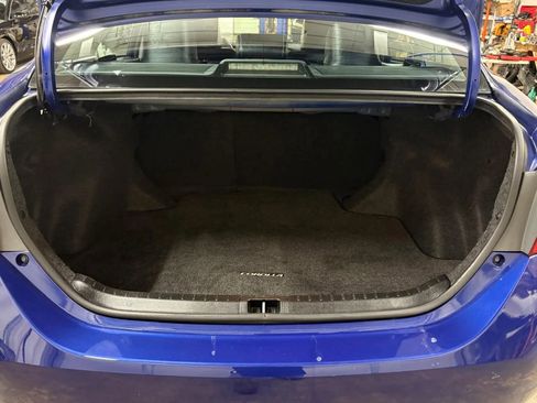 Used 2015 Toyota Corolla S FWD image 9