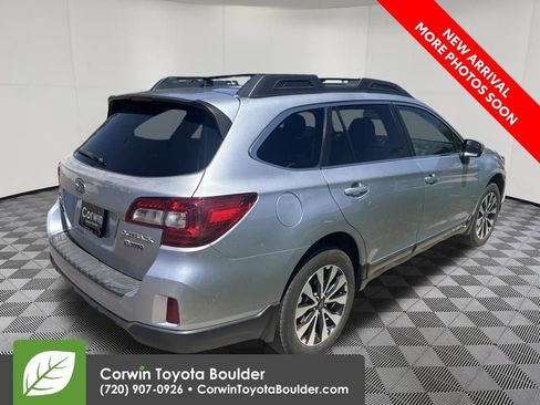 Used 2015 Subaru Outback 2.5i Limited AWD/4WD image 7