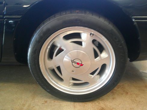 Used 1989 Chevrolet Corvette Convertible image 46