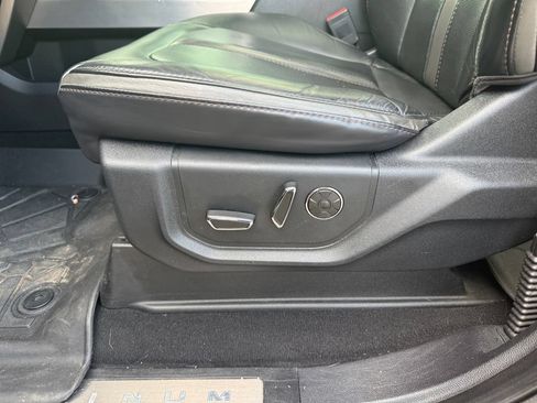 Used 2019 Ford F250 Platinum w/ Platinum Ultimate Package AWD/4WD image 13