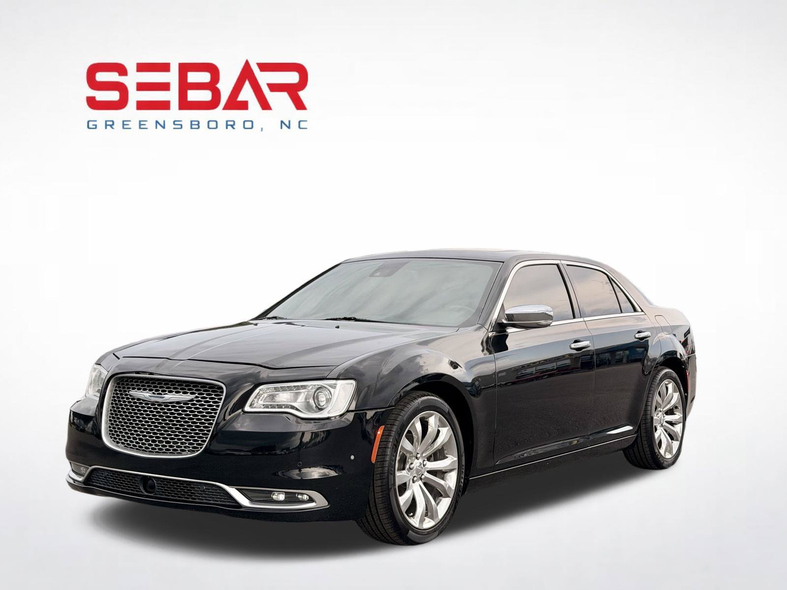 Used 2015 Chrysler 300 C Platinum w/ Harman/Kardon Audio Group RWD image 10