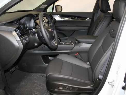 New 2025 Cadillac XT6 Premium Luxury image 5