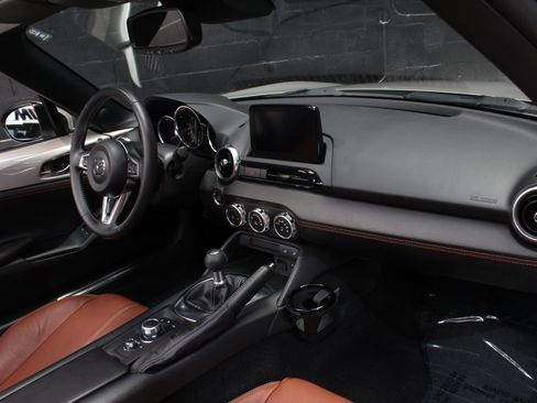 Used 2022 MAZDA MX-5 Miata Grand Touring w/ Weather Package RWD image 50