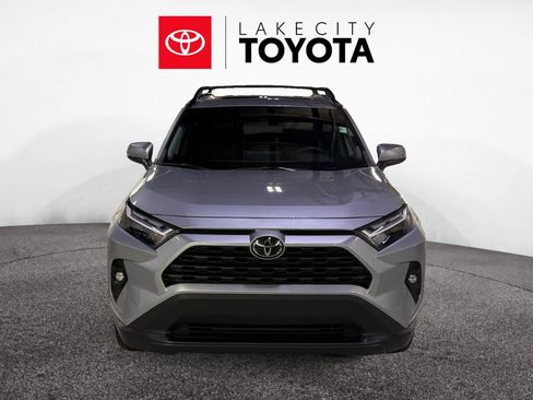 Used 2023 Toyota RAV4 XLE Premium image 11