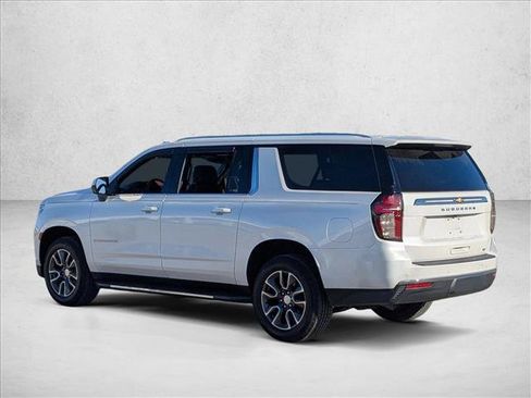 Used 2021 Chevrolet Suburban LT image 7