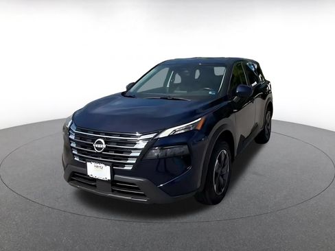 Used 2025 Nissan Rogue SV FWD image 7