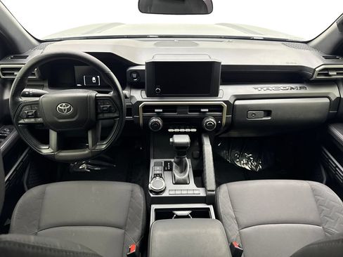 Used 2025 Toyota Tacoma SR AWD/4WD image 51