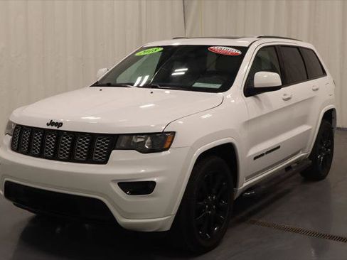 Certified 2018 Jeep Grand Cherokee Altitude AWD/4WD image 6
