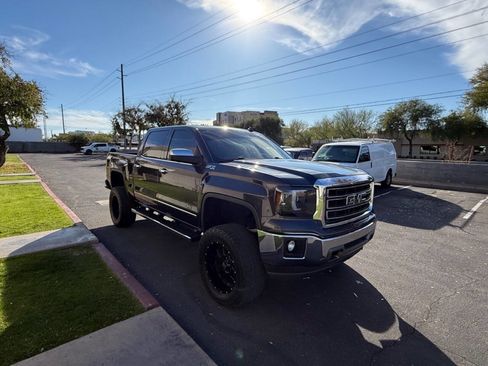 Used 2014 GMC Sierra 1500 SLT w/ SLT Crew Cab Value Package image 3