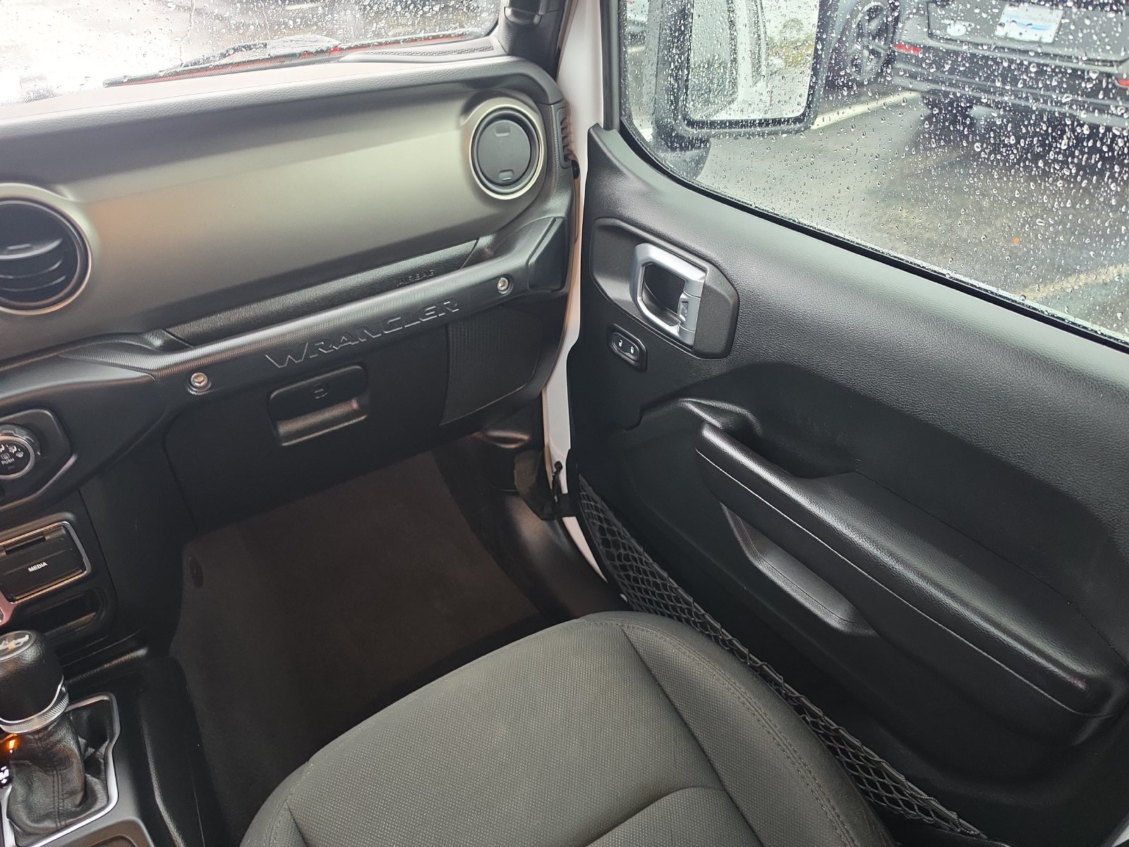 Used 2019 Jeep Wrangler Unlimited Sport S AWD/4WD image 11