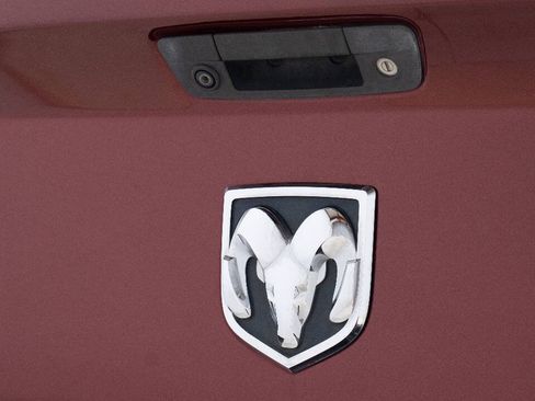 Used 2018 RAM 2500 Lone Star w/ Sport Appearance Group AWD/4WD image 18