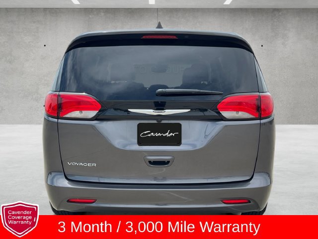 Used 2023 Chrysler Voyager LX FWD image 15