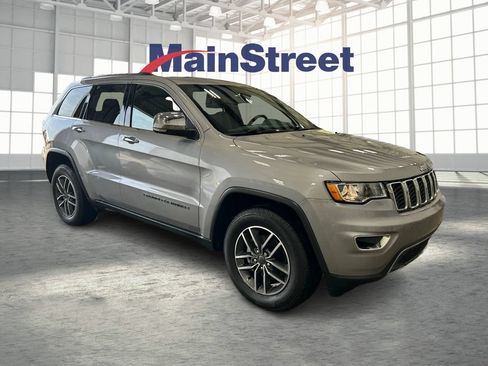 Used 2020 Jeep Grand Cherokee Limited AWD/4WD image 7