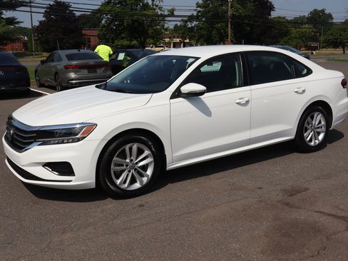 Used 2021 Volkswagen Passat 2.0T S FWD image 1