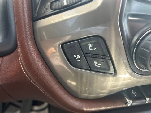 Used 2018 Chevrolet Silverado 1500 High Country AWD/4WD image 22