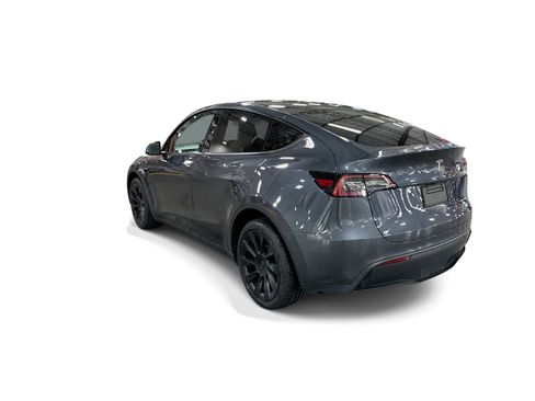 Certified 2023 Tesla Model Y Long Range AWD/4WD image 4