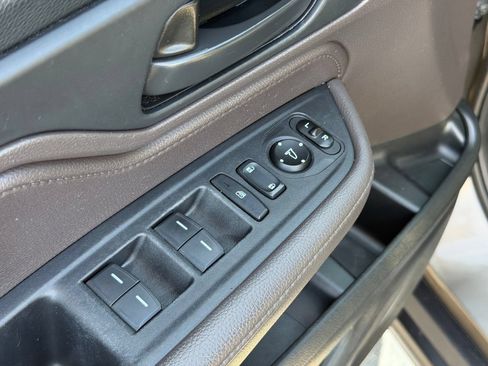 Used 2019 Honda Odyssey EX image 12
