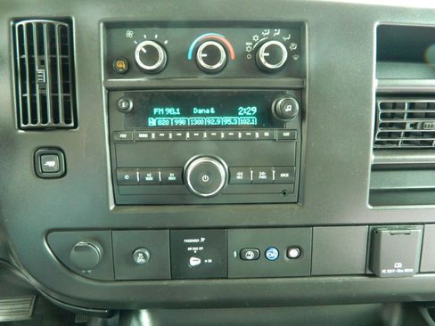 Used 2022 Chevrolet Express 2500 w/ Driver Convenience Package RWD image 18