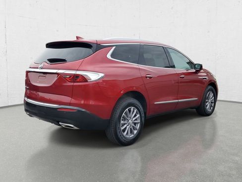 Used 2024 Buick Enclave Premium image 7