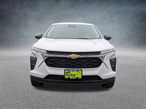 New 2026 Chevrolet Trax LS image 9
