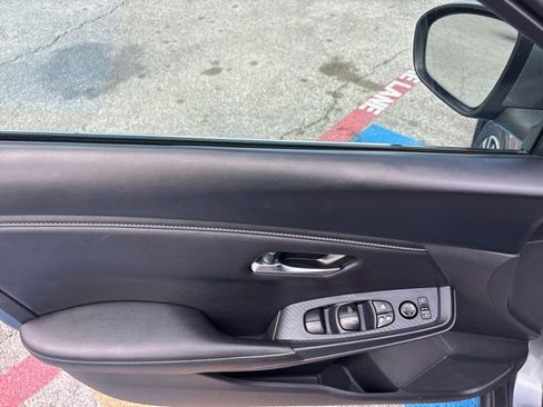 Used 2024 Nissan Sentra SV FWD image 15