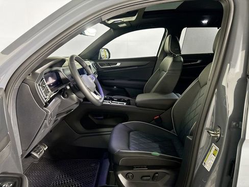Certified 2025 Volkswagen Atlas Cross Sport SEL Premium R-Line AWD/4WD image 11