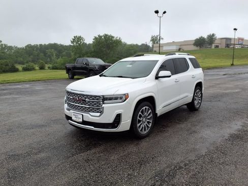 Used 2022 GMC Acadia Denali w/ Denali Technology Package AWD/4WD image 43