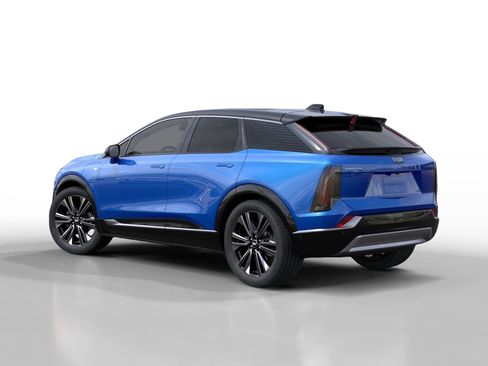 New 2026 Cadillac Optiq Luxury 2 RWD image 3